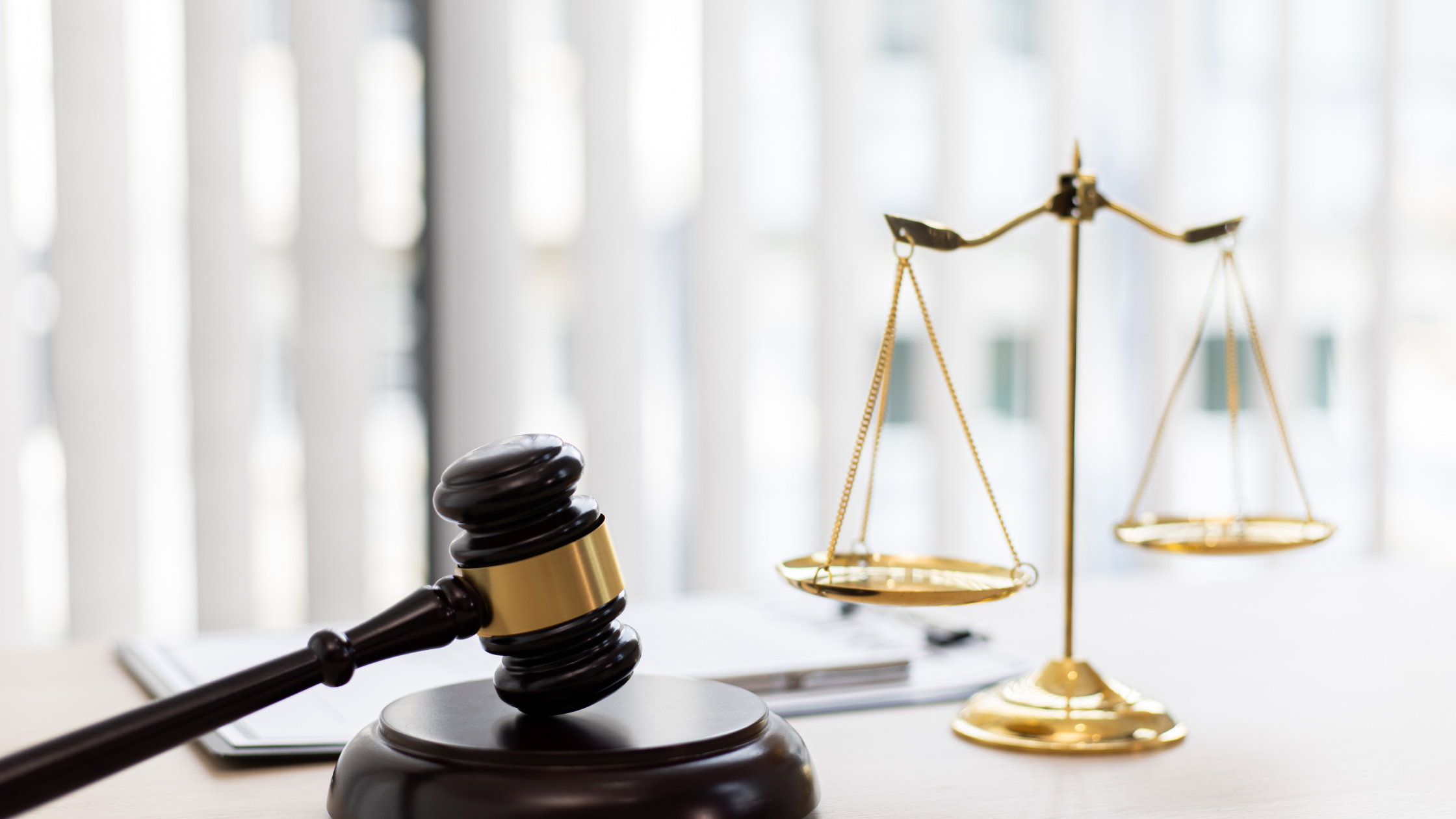 How to Know If Your Lawyer is Selling You Out